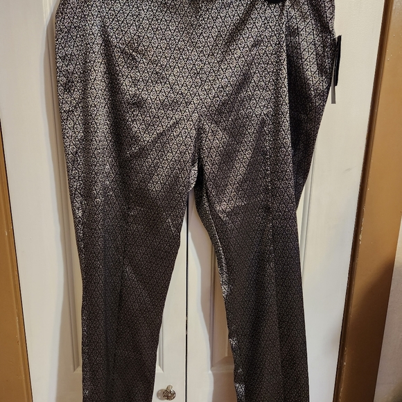 ALFANI LADIES SKINNY LEG TUMMYCONTROL PANTS, SILVER BLACK CAMELOT JACQUARD NWT - Picture 8 of 10